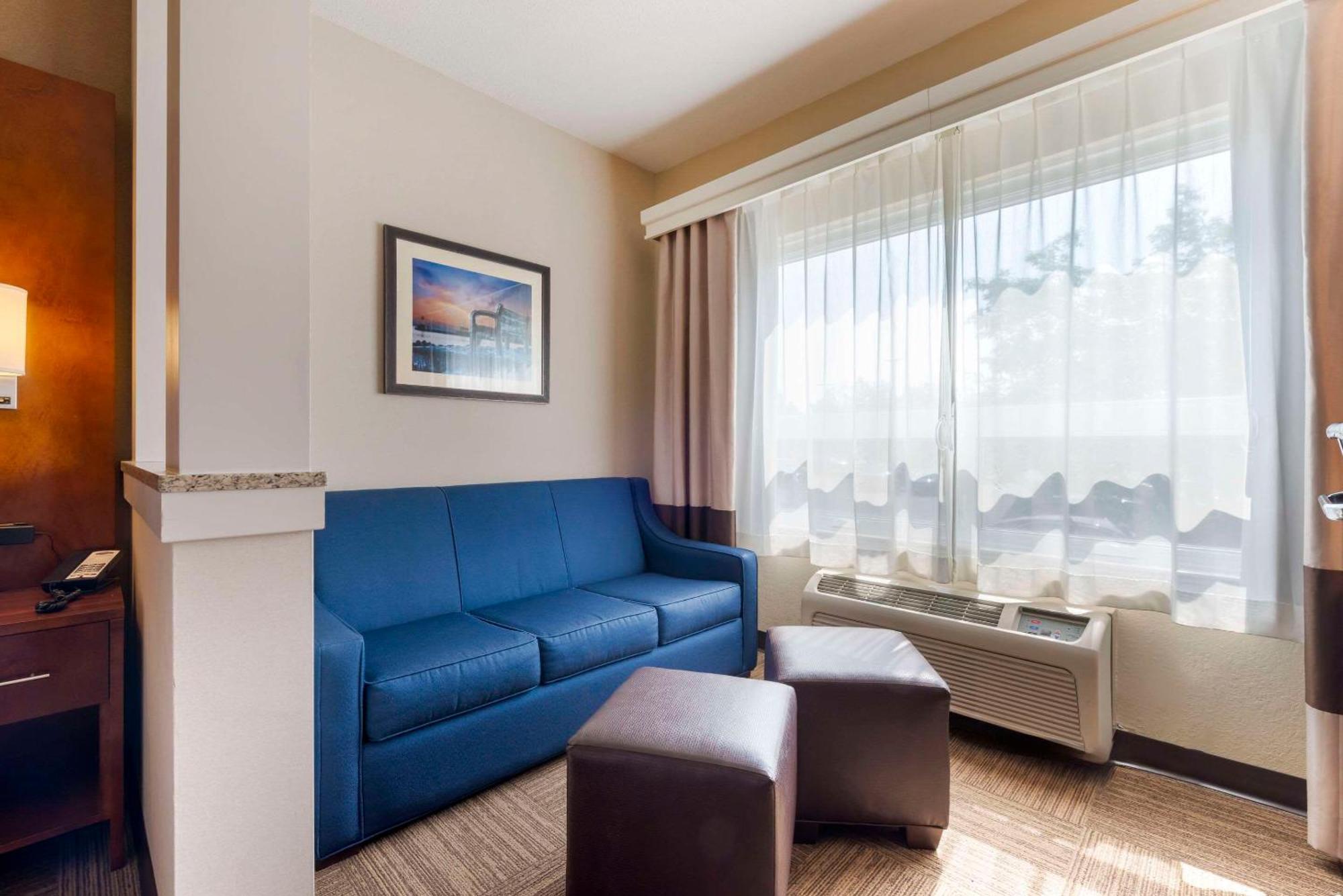 Lift Bridge Lodge, Ascend Collection